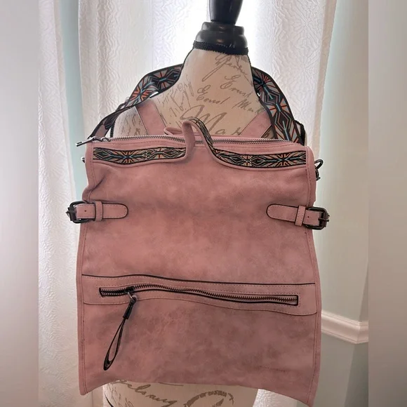 Brand New no tags Beautiful Pink Soft leatherish Backpack - Picture 1 of 5